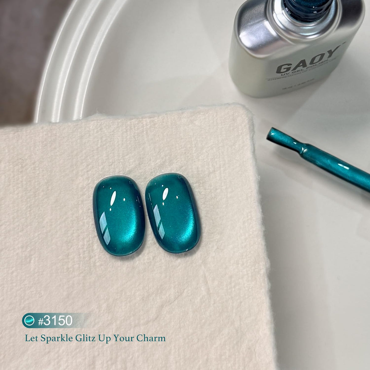 GAOY Vernis Gel Cat Eye 16ml en application sur des ongles