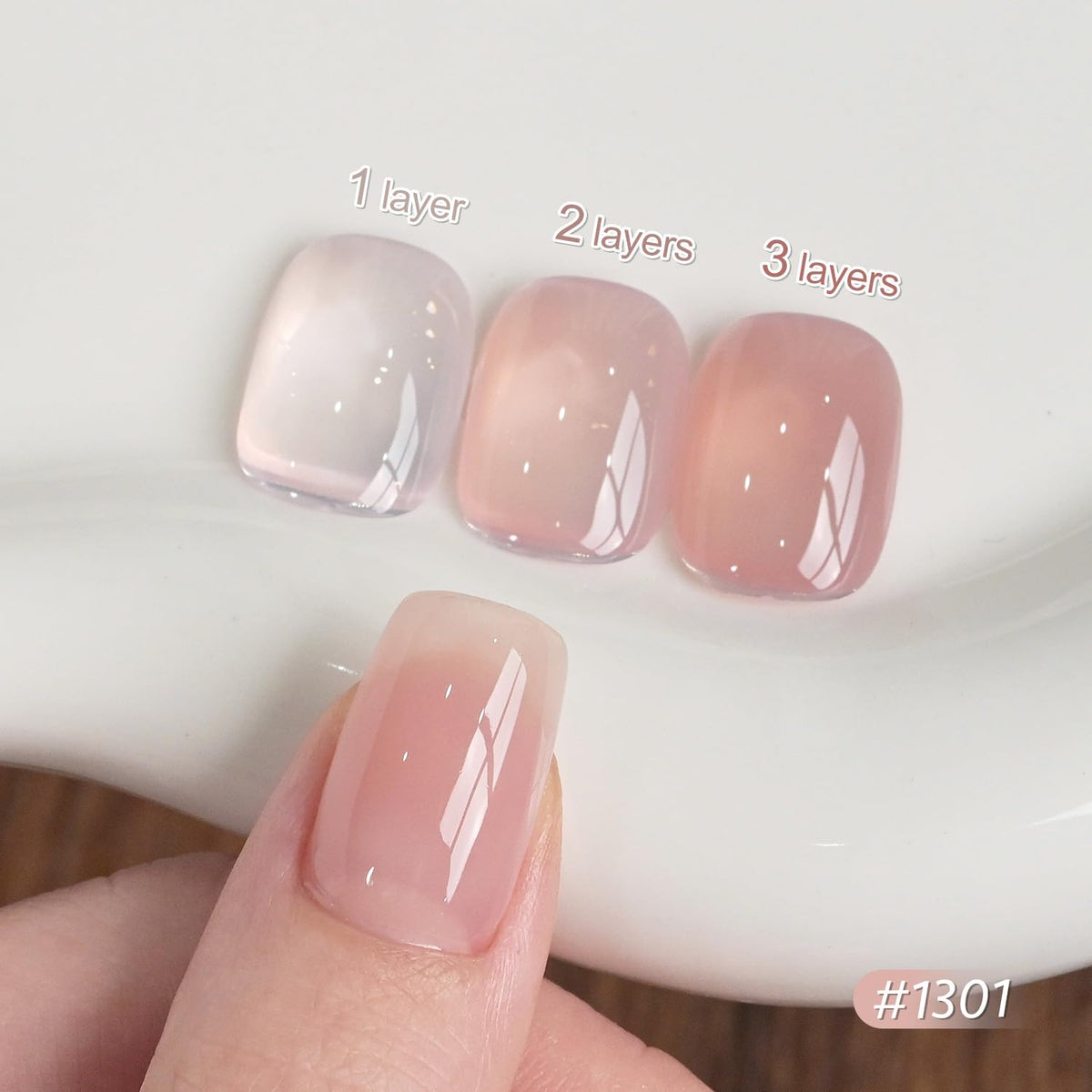 GAOY Vernis Gel Rose Nude - Application sur l'ongle