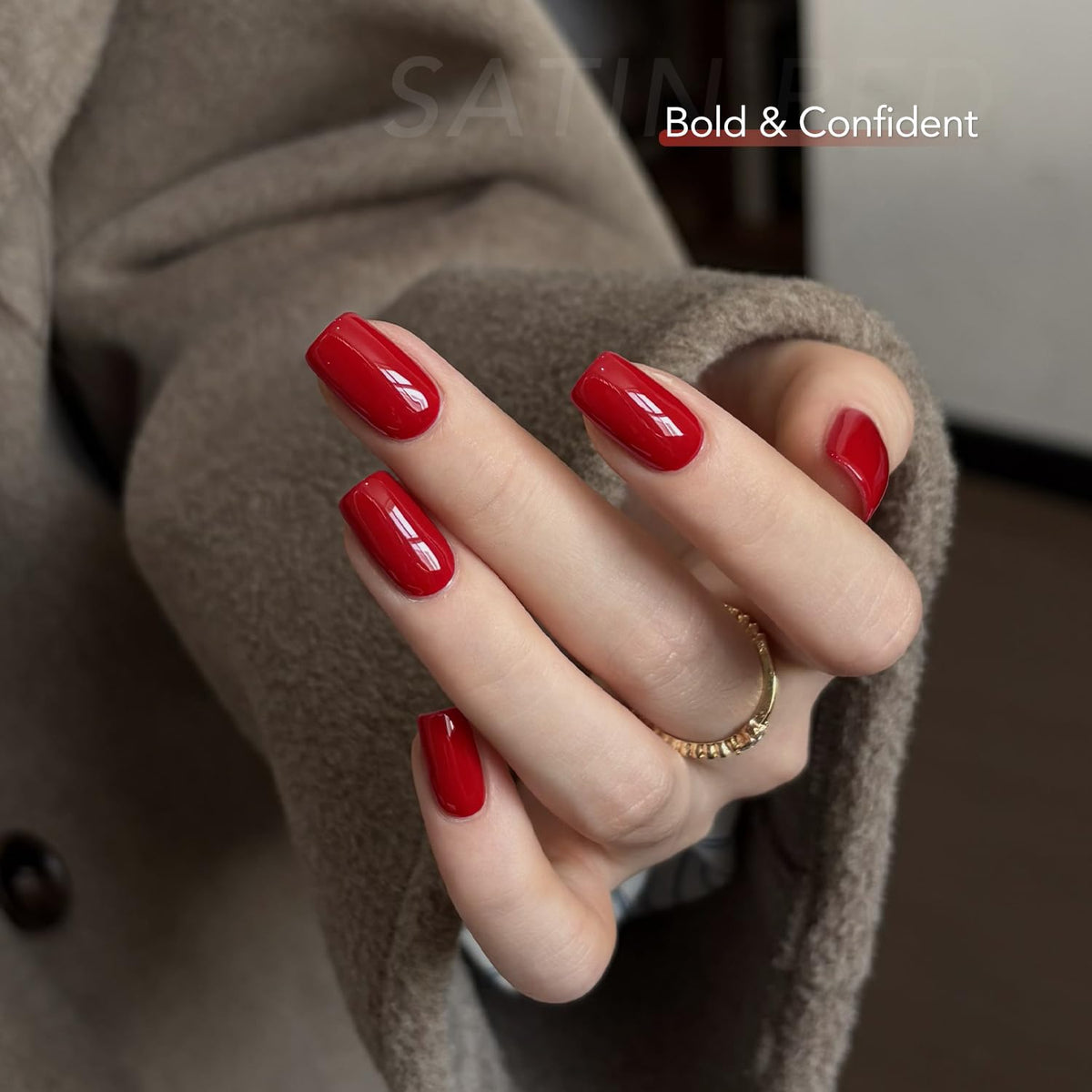GAOY vernis gel rouge satin texture dans un récipient
