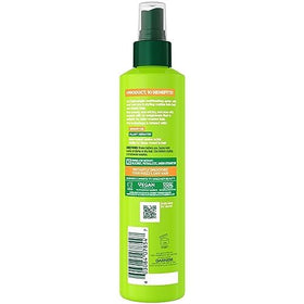 Garnier Fructis 10-en-1 spray utilisé sur cheveux mouillés
