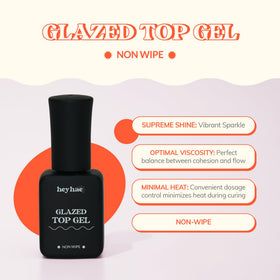 Gel de finition heyhae appliqué sur des ongles avec brillance