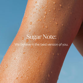 Gel douche au citron RAW SUGAR dans une salle de bain