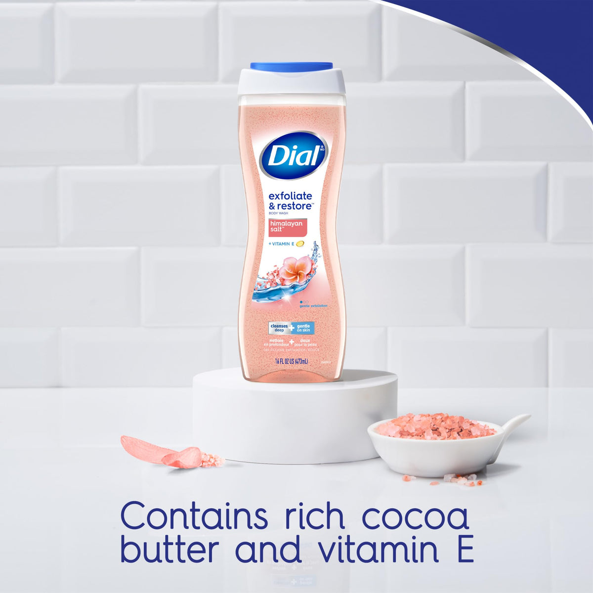 Gel douche Dial versé sur une main