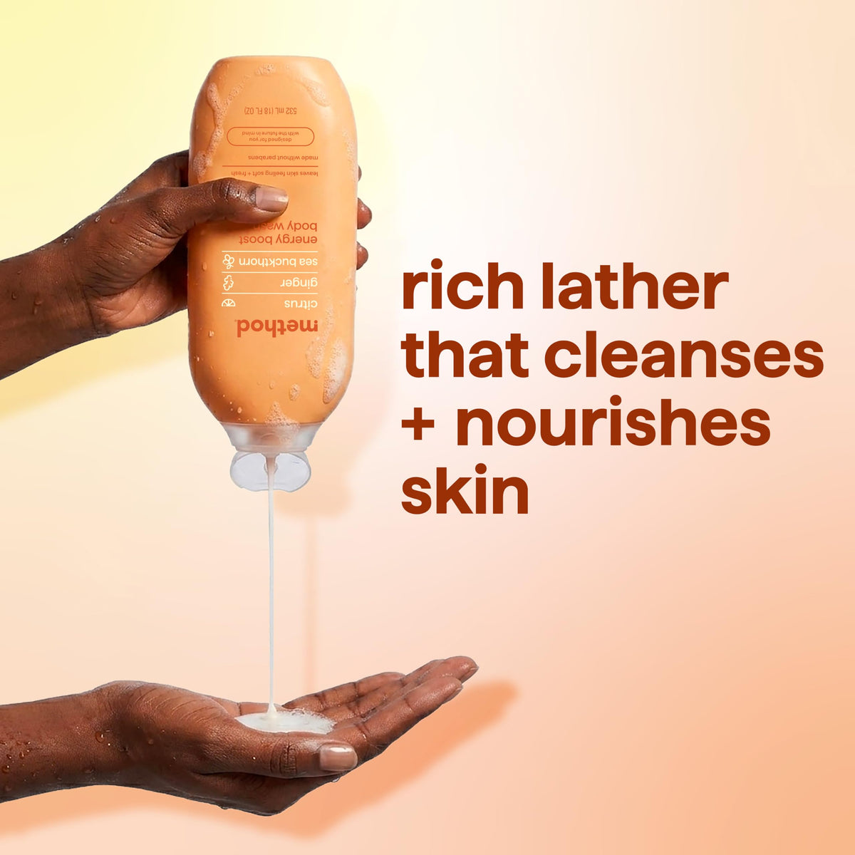Gel douche Method Énergie 532 ml versé dans une main