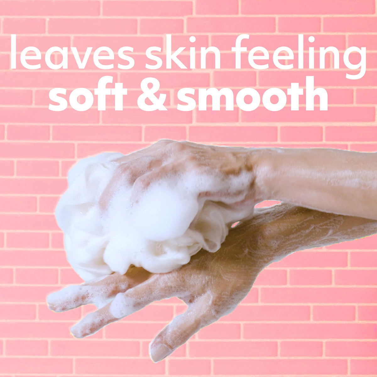 Gels douche Softsoap alignés sur une surface