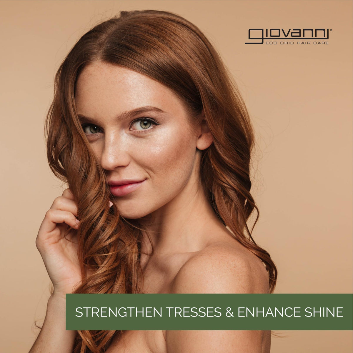 GIOVANNI Tea Tree Triple Shampoo texture sur main