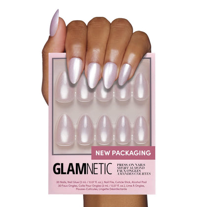 Glamnetic faux ongles press-on courts amande brillants, vue de face