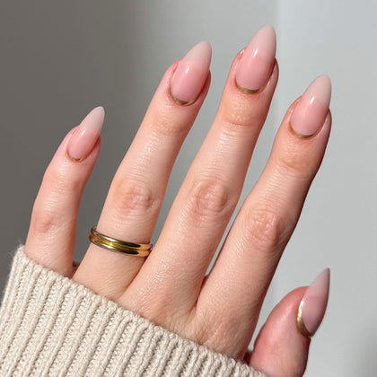 Glamnetic Faux Ongles Press-On Medium Almond kit complet avec 30 pièces
