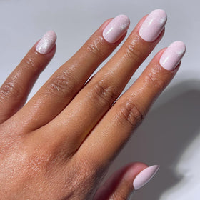 Glamnetic faux ongles press-on roses pailletés vue de l'avant