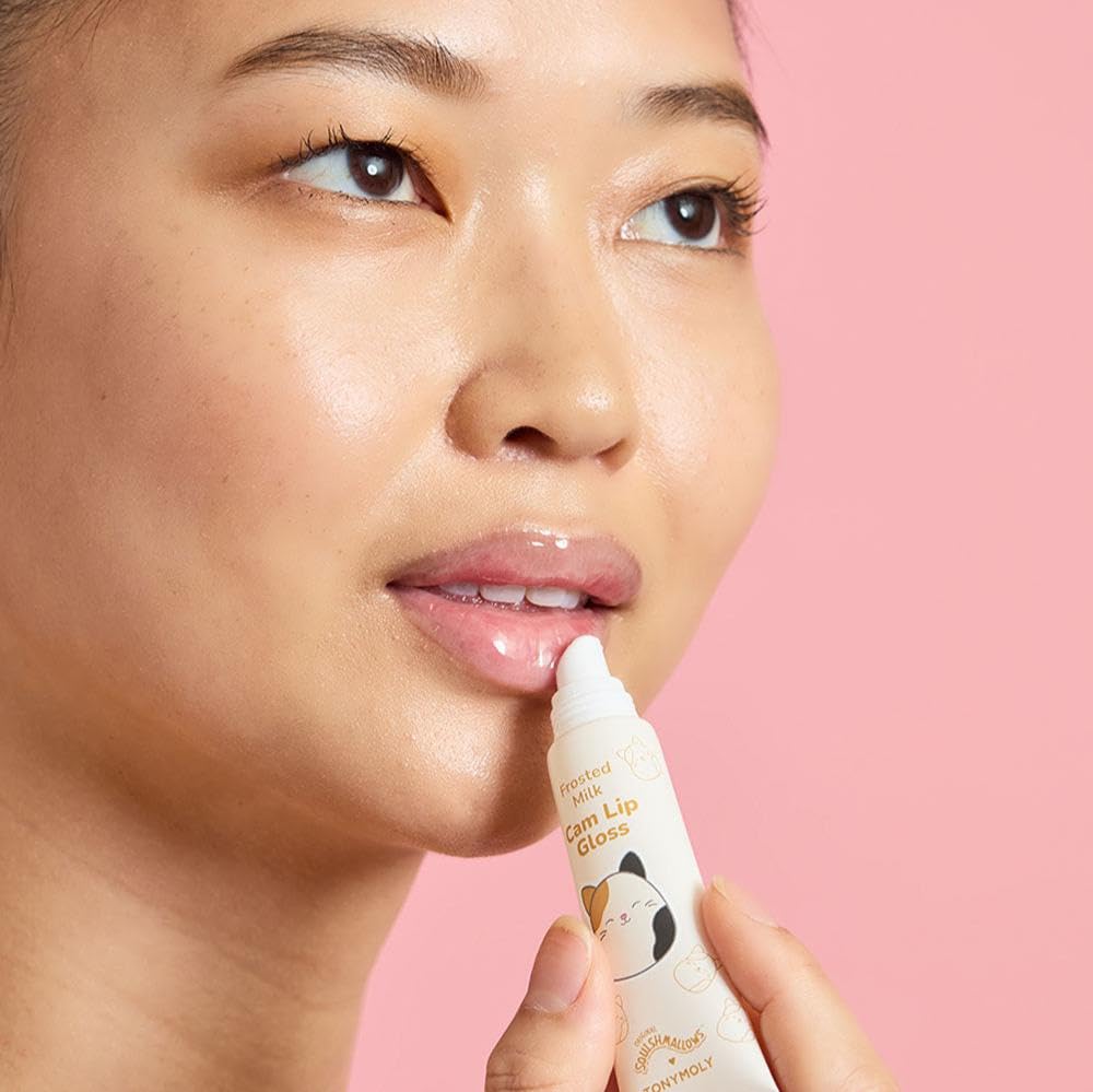 Gloss à lèvres au lait givré de TONYMOLY en gros plan