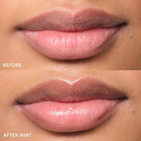 Glossier Balm Dotcom application sur les lèvres