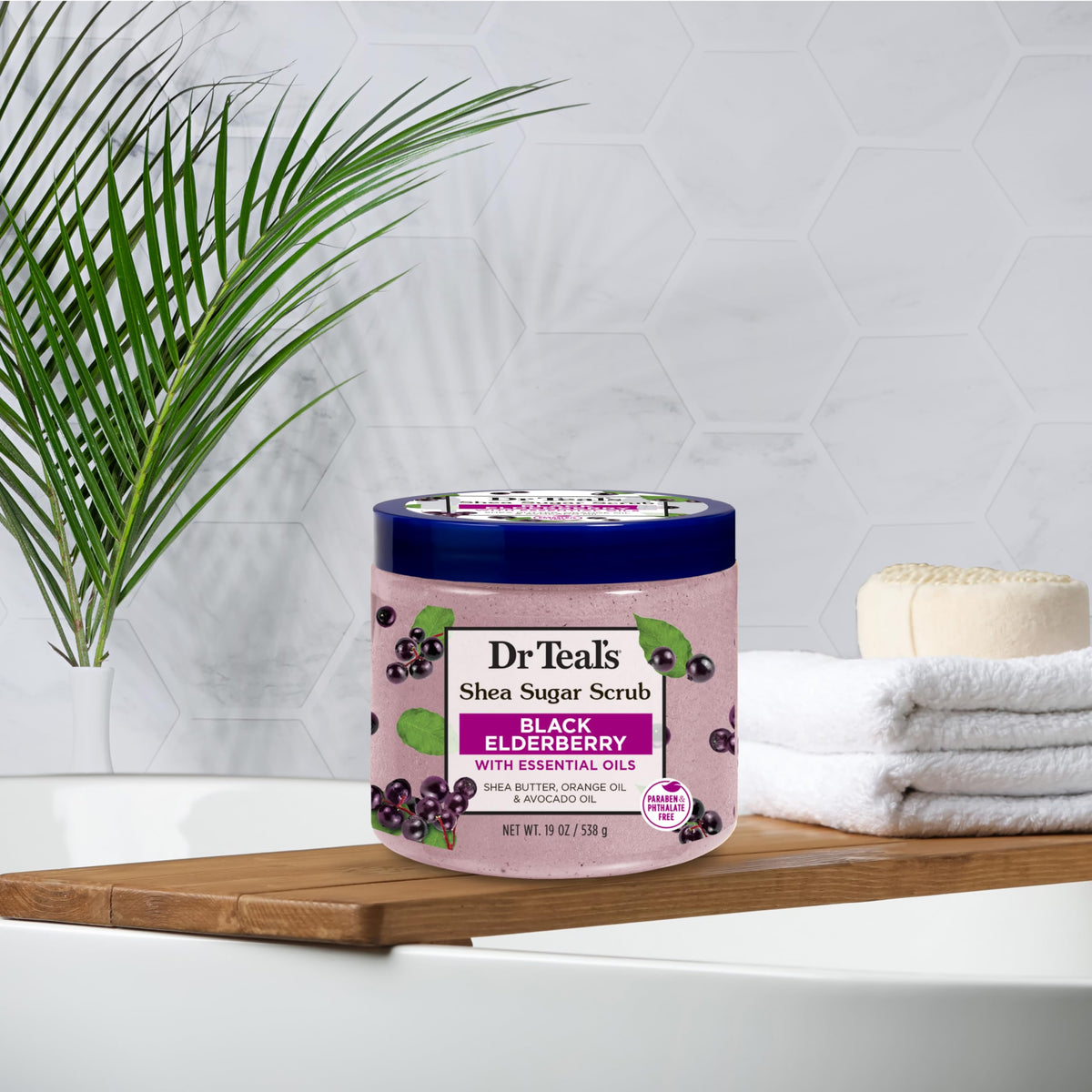 Gommage Dr Teal's dans un environnement de salle de bain
