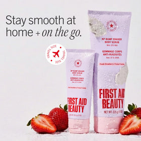 Gommage KP Bump Eraser entouré de fraises fraîches