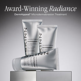 Gommage SKINN DermAppeal® avec ingrédients clés en arrière-plan