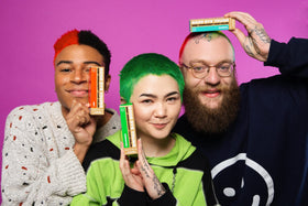 Good Dye Young Kowabunga coloration capillaire sur un fond neutre