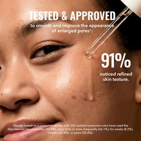 Good Molecules Sérum Niacinamide dans un environnement lumineux
