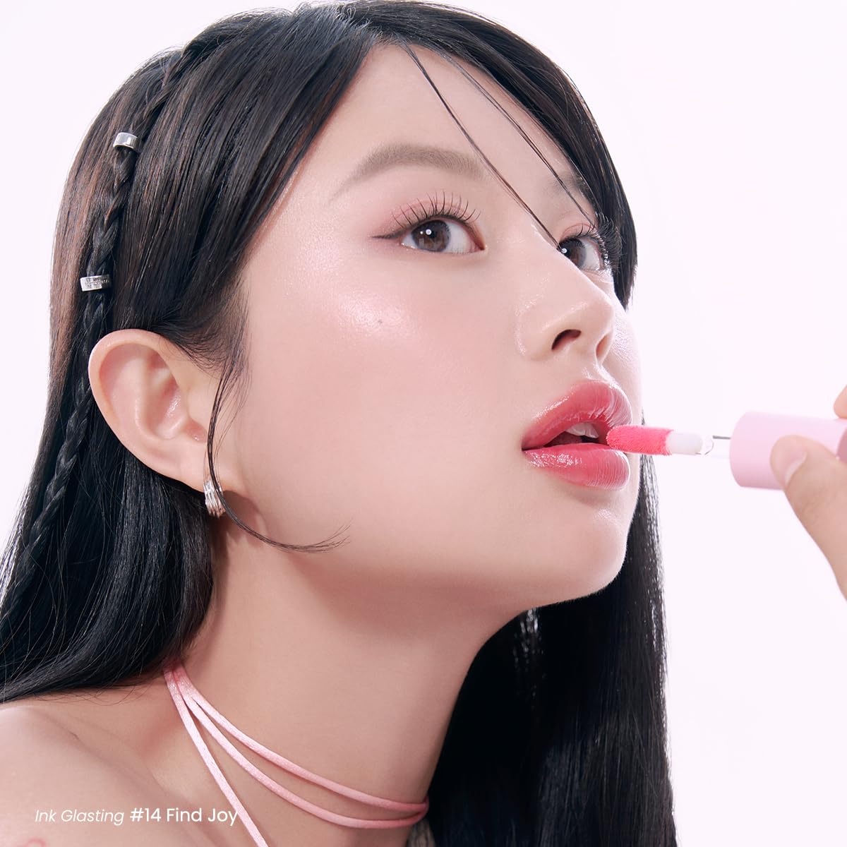 Gros plan sur la brillance du gloss à lèvres Peripera Ink Glasting