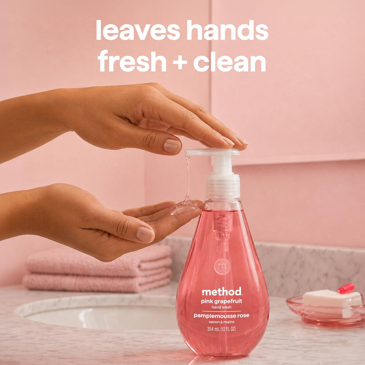 Gros plan sur la pompe du Gel Lavant Mains Method