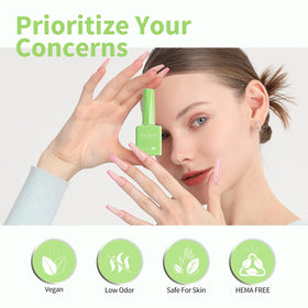 Gros plan sur le vernis à ongles CANNI vert pastel