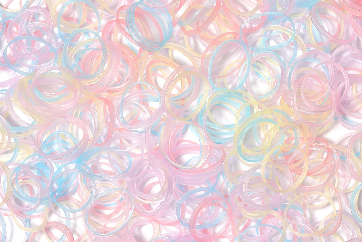 Gros plan sur les élastiques à cheveux transparents YOUXUAN