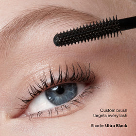 HOURGLASS Mascara Tubing en application sur cils