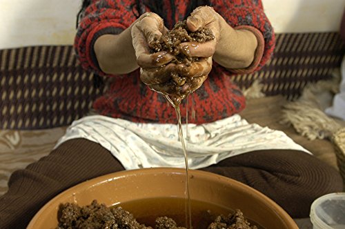 Huile d'argan marocaine dans un cadre naturel