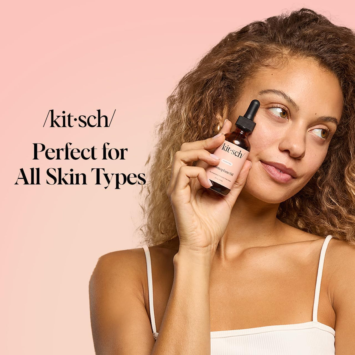Huile dermaplane Kitsch avec flacon et accessoires de beauté