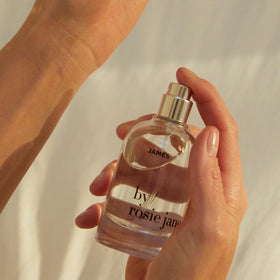 Image lifestyle de By Rosie Jane Eau De Parfum (James) en utilisation
