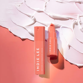 Indie Lee Crème Anti-Âge 45ml dans un cadre de soins de beauté