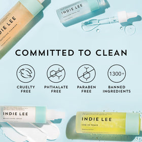 Indie Lee Crème Anti-Âge 45ml sur un fond naturel