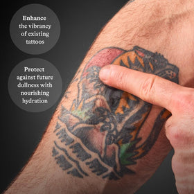 Ingrédients de Harry's Tattoo Frost sur une surface blanche