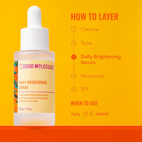 Ingrédients du sérum éclaircissant Good Molecules sur fond neutre