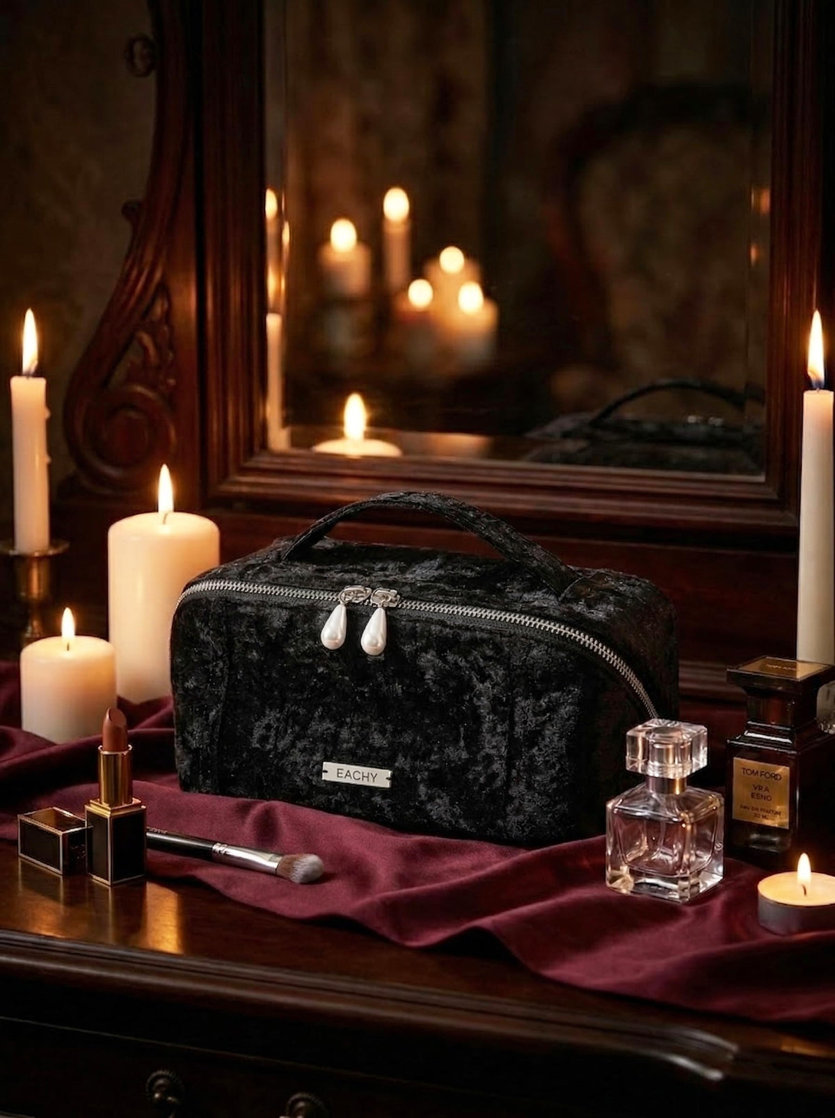 Intérieur de la trousse avec compartiments en TPU