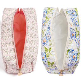 Intérieur de la trousse de maquillage HHQQWZ avec cosmétiques