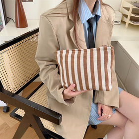 Intérieur de la trousse PAZIMIIK avec espace organisé