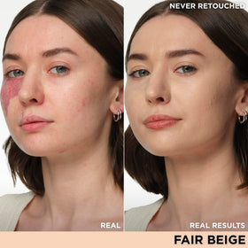 IT Cosmetics CC+ Cream Voyage Beige Clair texture sur la main