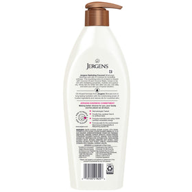 Jergens Lotion Hydratante à la Noix de Coco sur un fond tropical