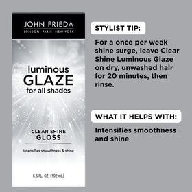 John Frieda Luminous Glaze texture lisse sur un doigt