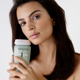 KÉRASTASE Bain Divalent Shampoo 250ml en gros plan