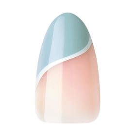 KISS Voguish Fantasy faux ongles montrant leur finition gel