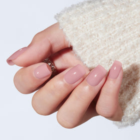 Kit comprenant 32 faux ongles en rose, colle et accessoires