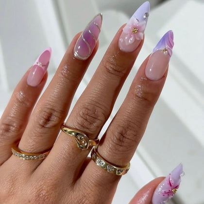 Kit de faux ongles pressés LPOODDNU 24 pièces avec designs en fleur