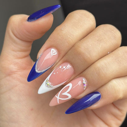 Kit de faux ongles pressés LPOODDNU avec designs coeur et diamant