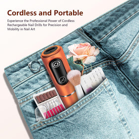 Kit de fraise à ongles TUOBEO en position portable dans un sac