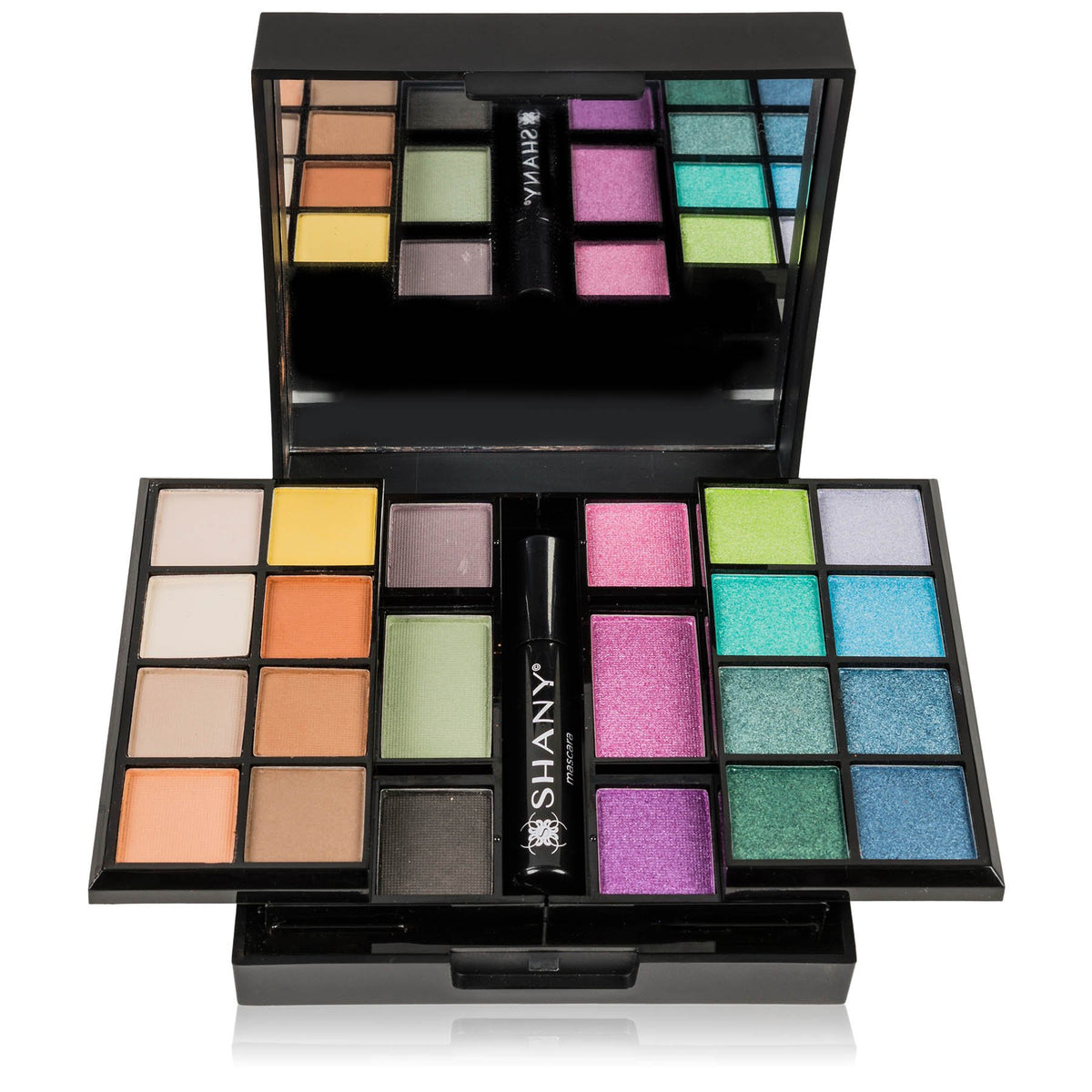 Kit de maquillage SHANY ouvert montrant toutes les teintes disponibles