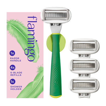 Kit de rasage Flamingo avec manche et recharges sur fond blanc