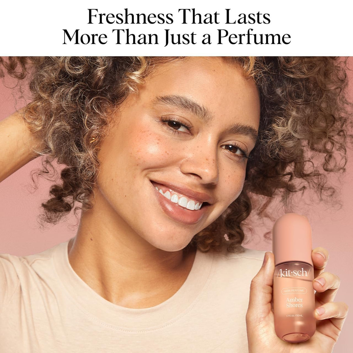 Kitsch Parfum pour Cheveux 50mL en lifestyle sur une table