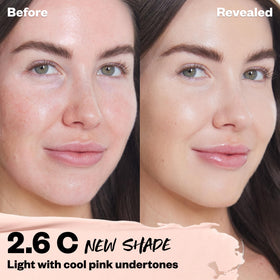 Kosas Revealer Concealer applicateur et texture, couleur 2.6 C