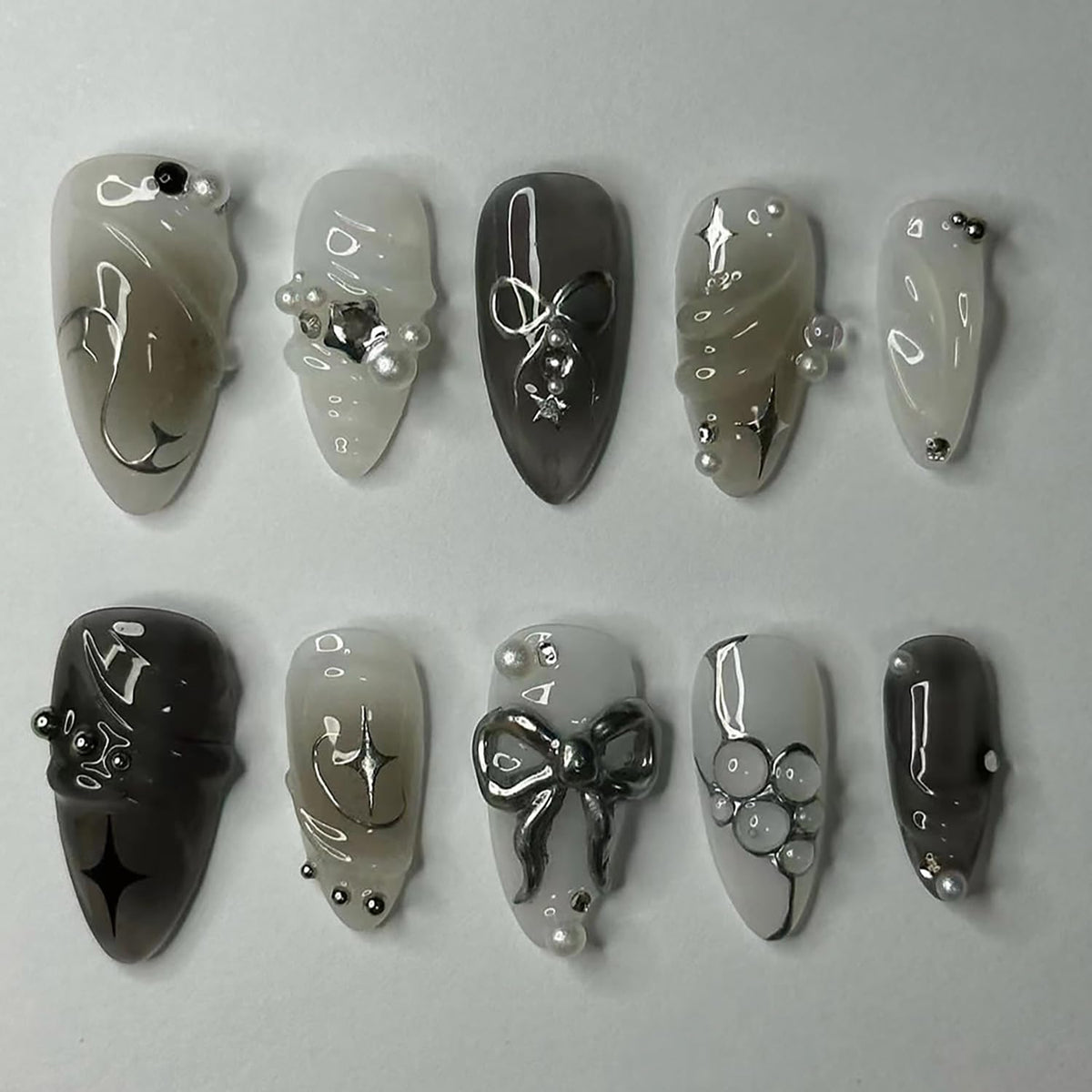 KRTBKR Faux Ongles Press On Noirs 24Pcs devant avec design étoiles et perles