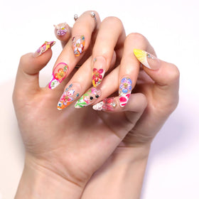 KRTBKR Faux Ongles Pressés Fleurs Colorées présentation des ongles